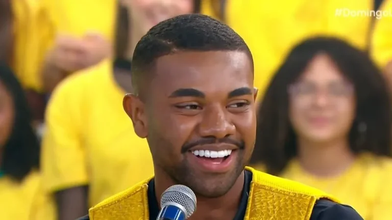 Davi Brito e o erro de plural que