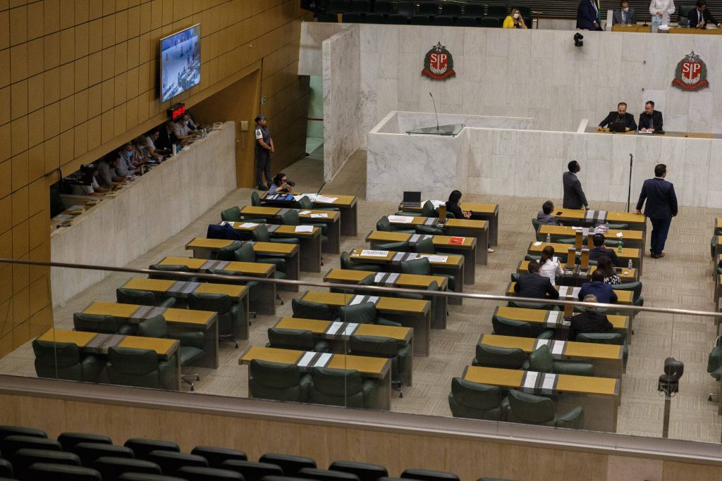 SP estima R$ 6 bilhões em passivos e alerta