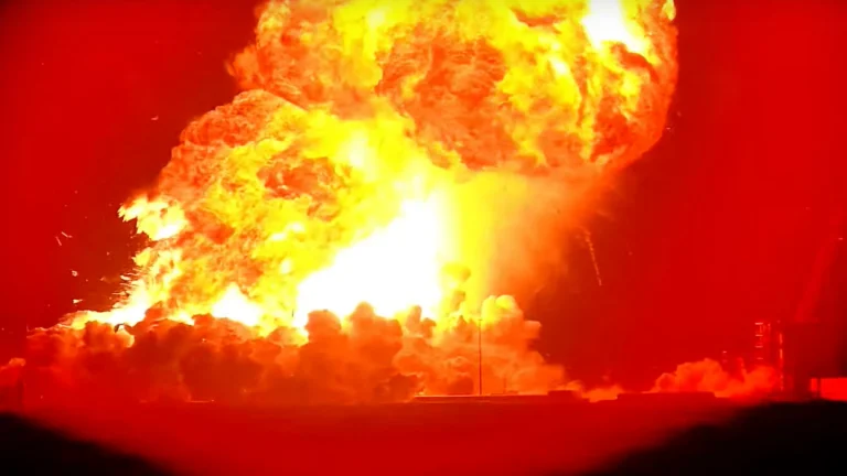 Starship explode em testes