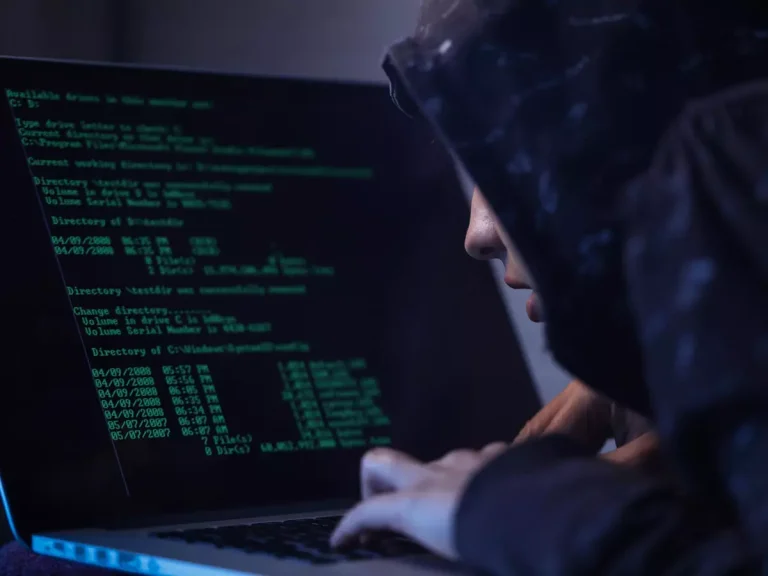 Resgate de dados sequestrados por hackers já custa em média R$ 2 milhões