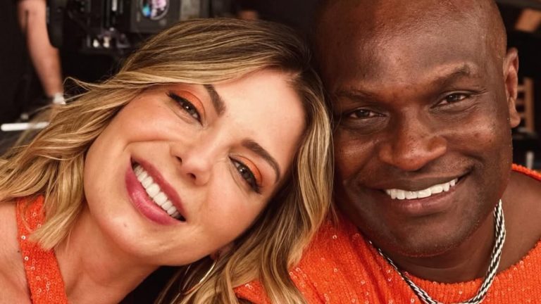 Sheila Mello revela romance com Jacaré nos bastidores