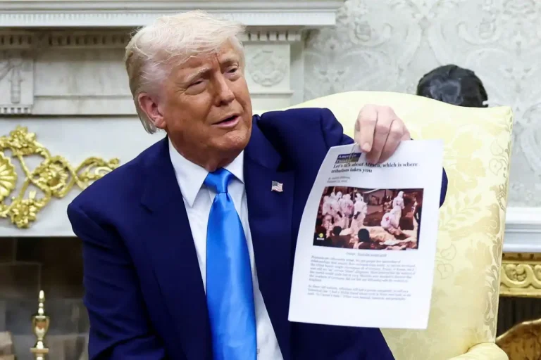 Trump restabelece sanções econômicas